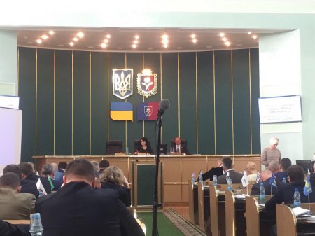Юрій Мельник взяв участь у пленарному засіданні Хмельницької обласної ради
