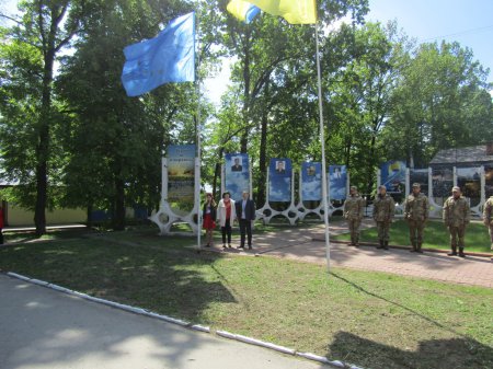 Відбулась урочиста церемонія підняття Державного прапора України та прапора Європейського Союзу з нагоди Дня Європи
