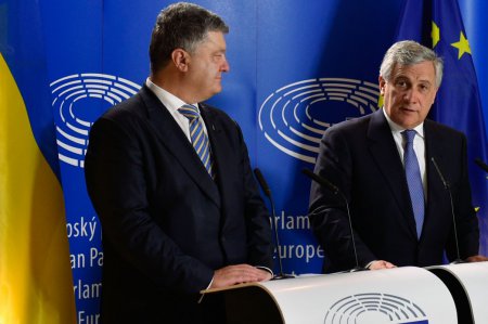 Це історичний день для України та Євросоюзу – Президент взяв участь в церемонії підписання документу про запровадження безвізового режиму з ЄС