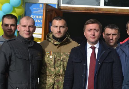 АТО-вців Хмельницького району привітали з Днем захисника України