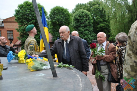 Відбулось вшанування жертв політичних репресій та депортації кримських татар