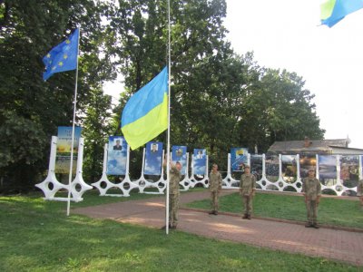У районі пройшли урочистості з нагоди Державного Дня Прапора України
